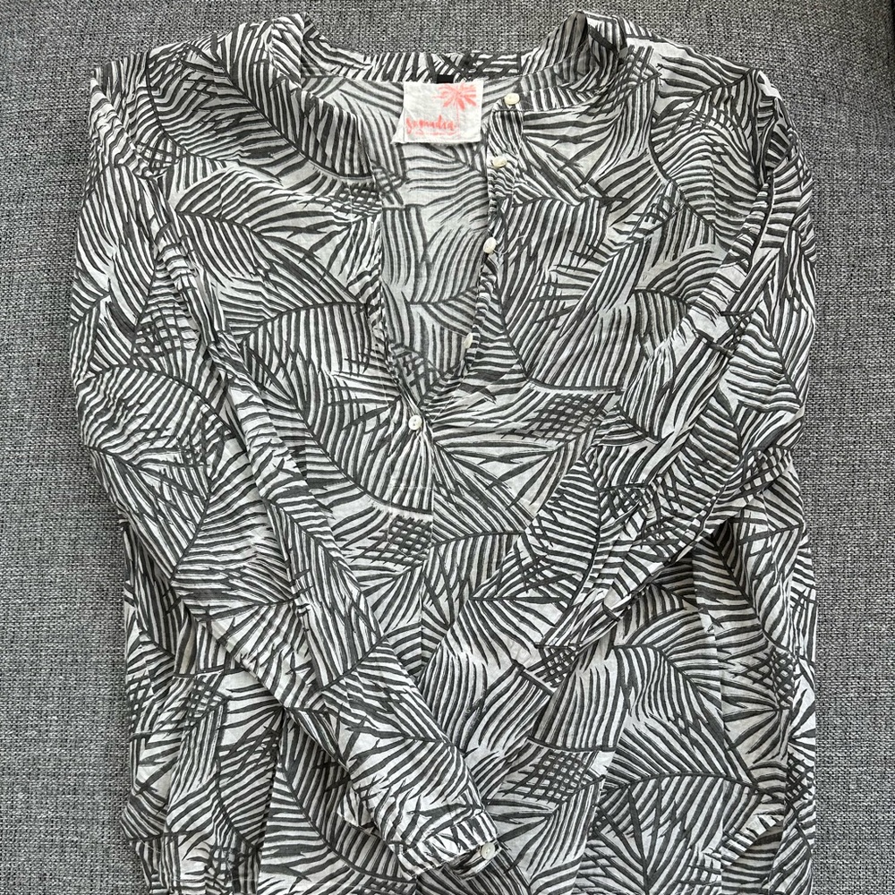 Samudra. Button-up. Size M